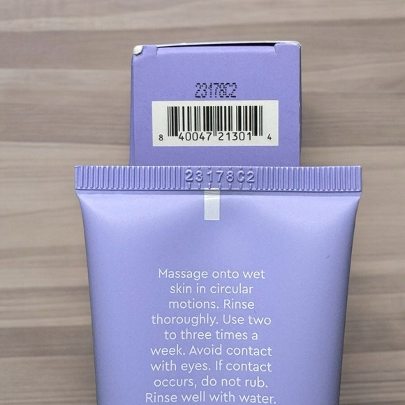 Florence by Mills Get That Grime Exfoliating Face Scrub - Picture 6 of 17